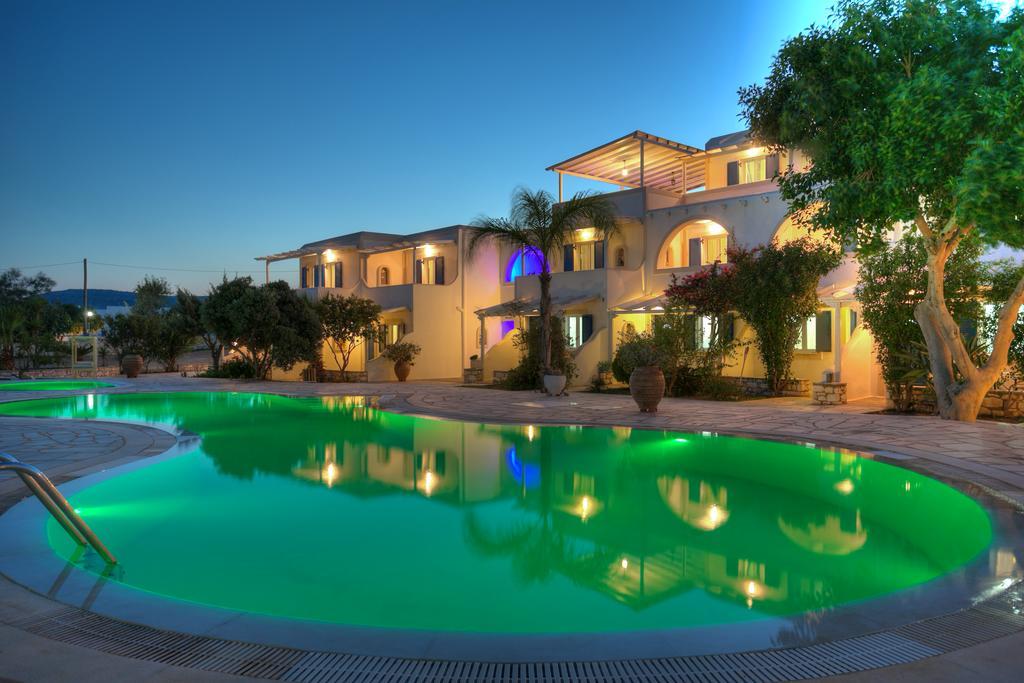 Fyrogenis Palace Páros 外观 照片