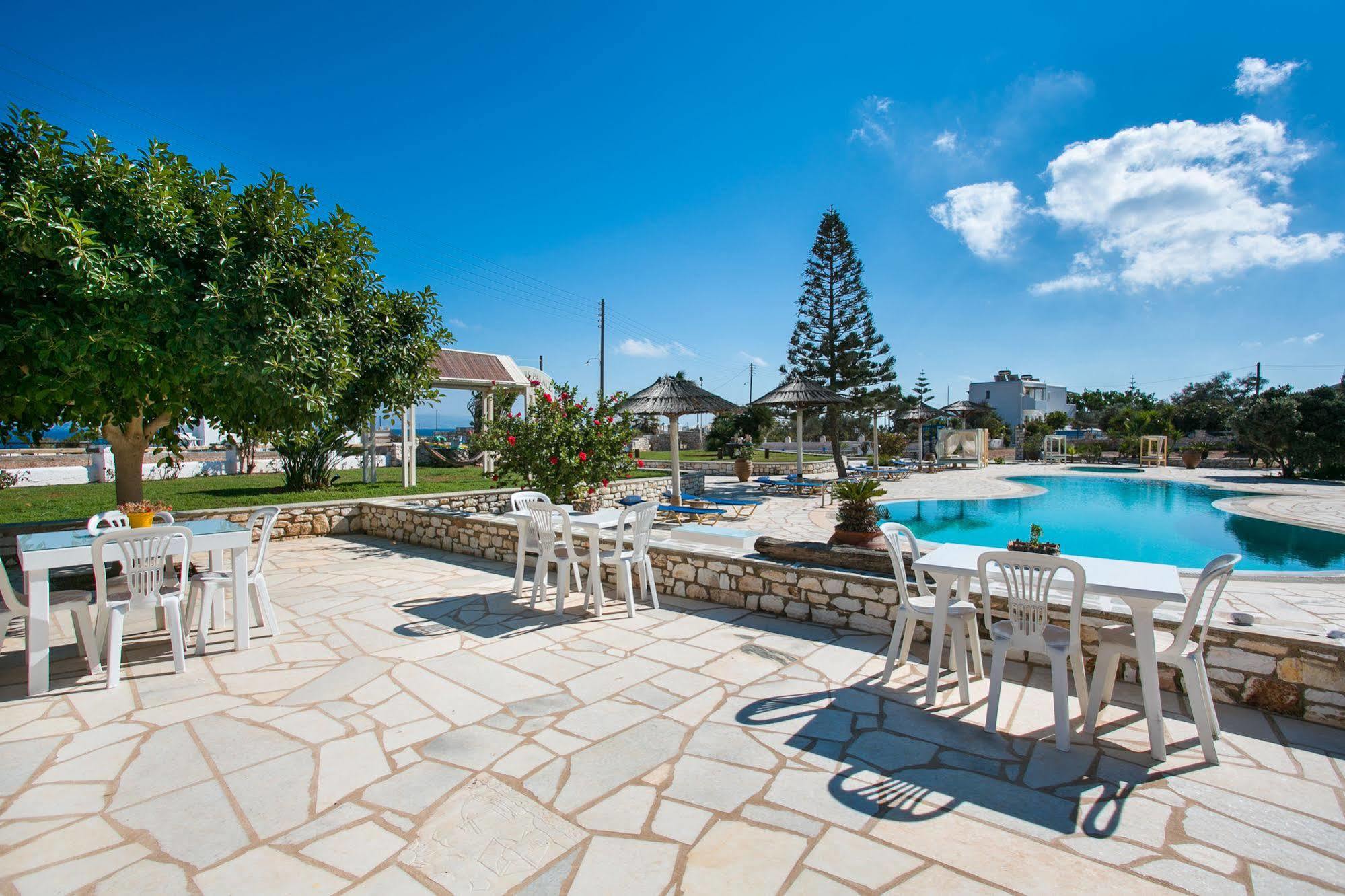 Fyrogenis Palace Páros 外观 照片